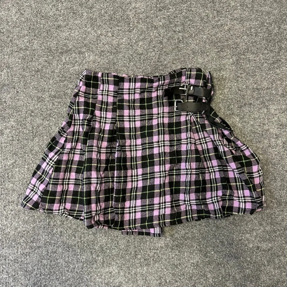 Unbranded Plaid Skirt Womens Size M Purple Black Pleated Punk Buckle Mini Skirt